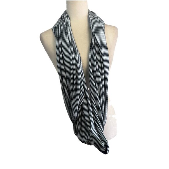 Lululemon Vinyasa Infinity Scarf  Striped Snap Buttons - Picture 1 of 6